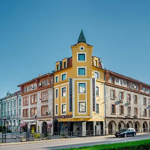 Отель Aurora Hills